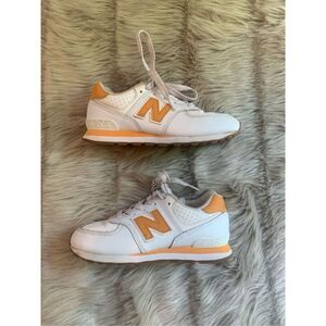 New Balance White and Orange Sneakers size 1 Little Kids